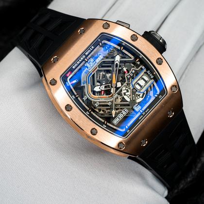 Minimalist & Modern Timepiece